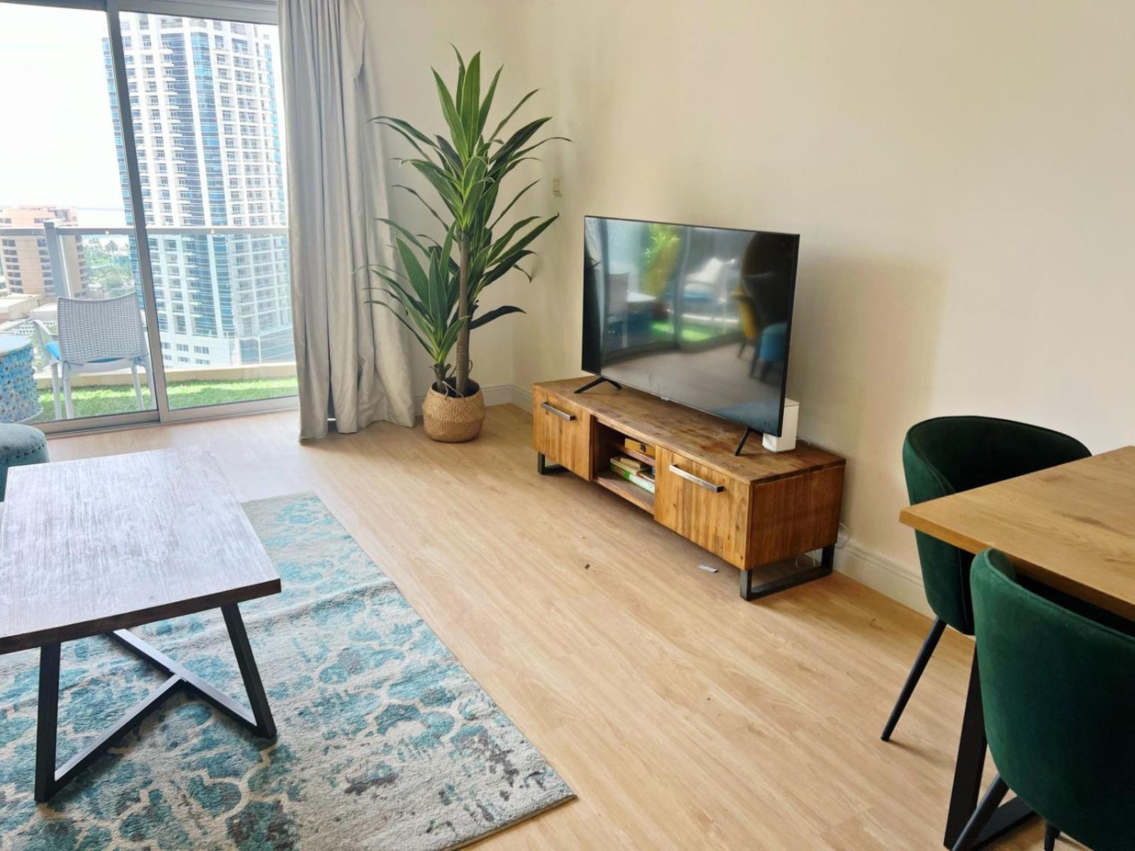 Newly Renovated Marina & Sea View Family Condo Dubai Exterior photo